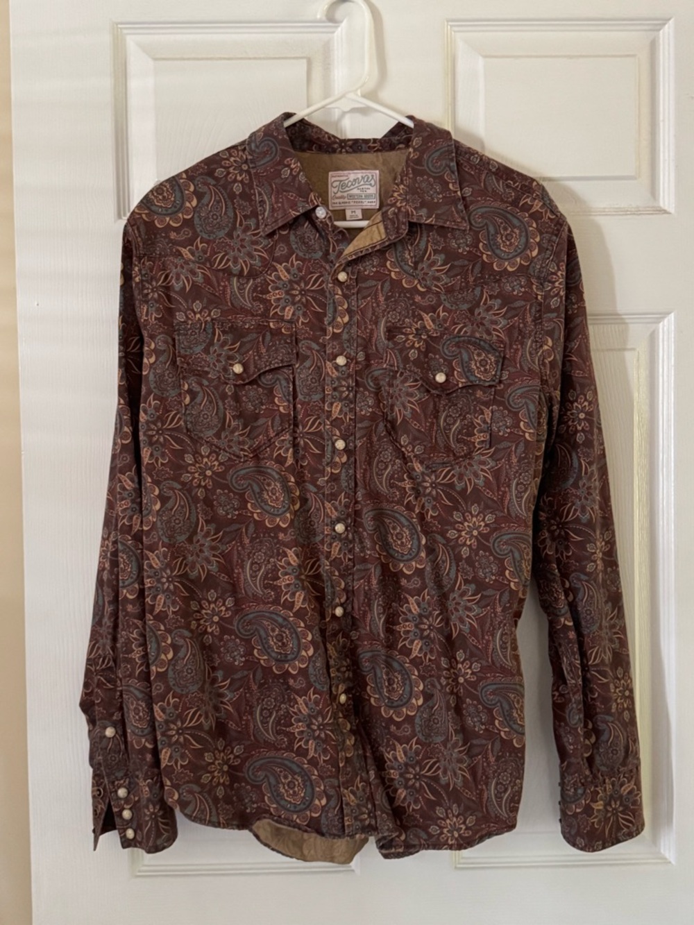 NWOT Tecovas Paisley Long Sleeve Pearl Snap
